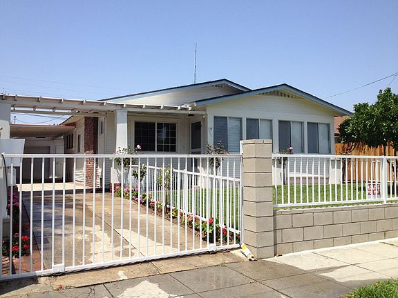 3BD/2BA House w/ Det. Garage