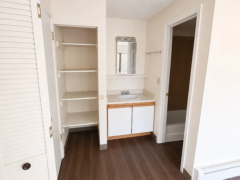 2036 Canyon Blvd #1B — Photo 5