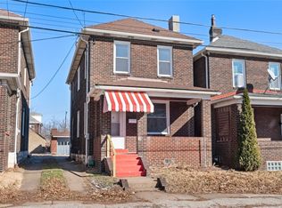 164 Overland Ave, Duquesne, PA