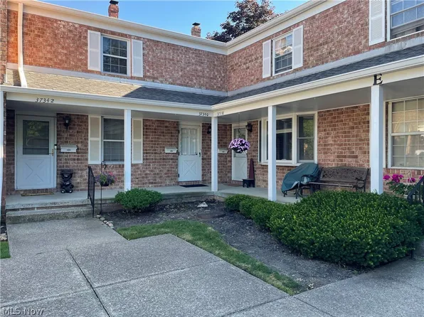 37340 Euclid Ave, Willoughby, OH 44094