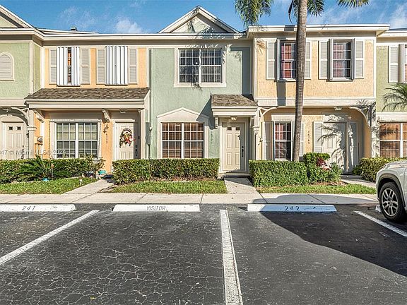 2nd image of 16771 Hemingway Dr #16771