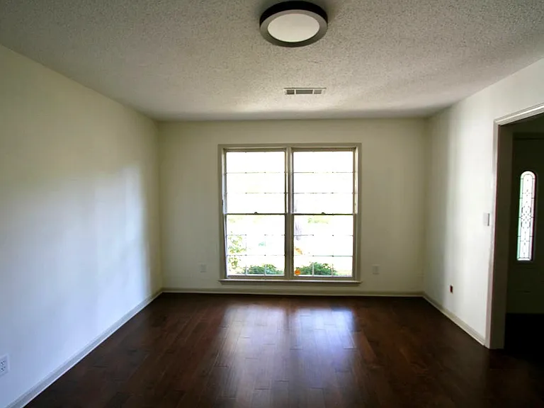 5410 Woodhill Cir — Photo 6