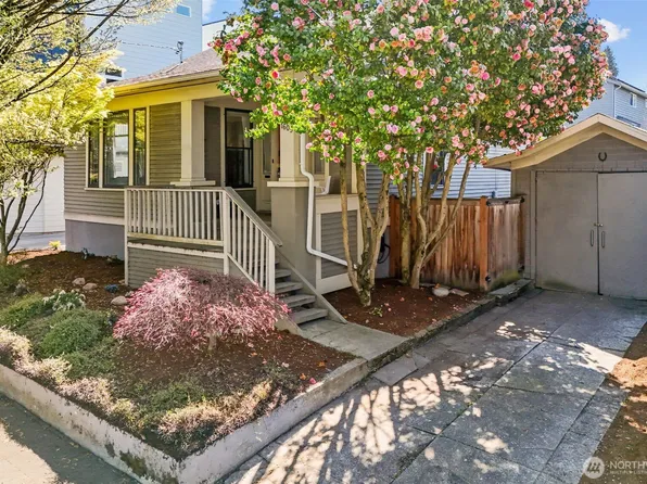 1609 N 50th Street, Seattle, WA 98103
