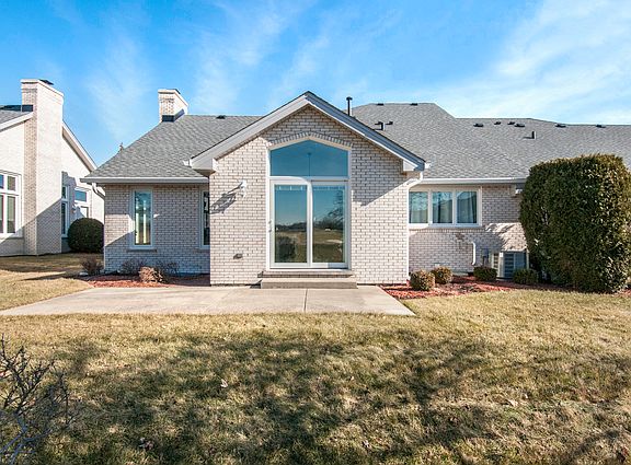3rd image of 18136 Pheasant Lake Dr