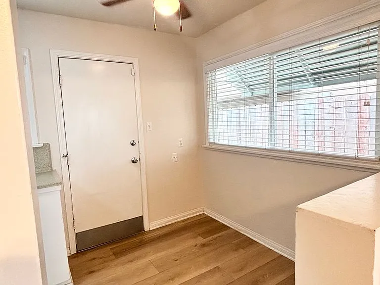 215 Avenida Granada — Photo 6
