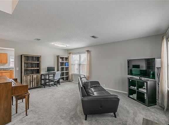 3rd image of 3209 Pinehurst Ct