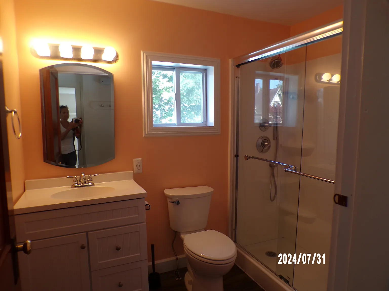 2 bed, 1350 sqft, $2,500 — Photo 4