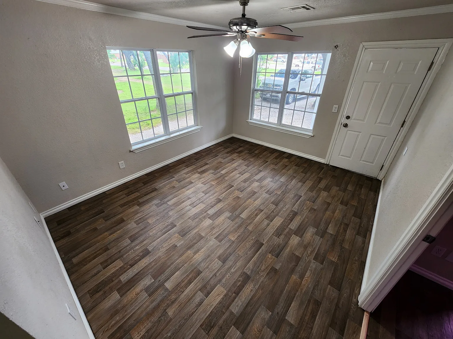 1020 E Gardena- Pierce - 1 — Photo 3