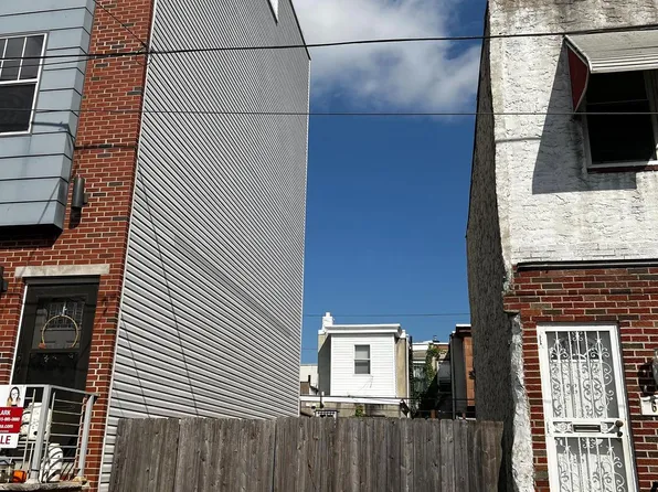 639 Cantrell St, Philadelphia, PA 19148