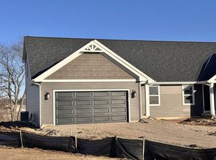 398 Lilac Ln, Stoughton, WI 53589