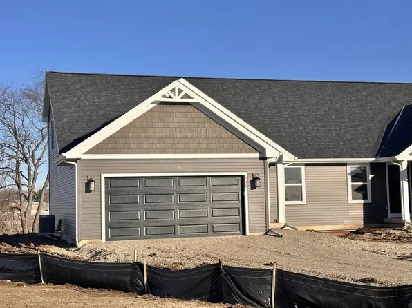 398 Lilac Lane, Stoughton, WI 53589