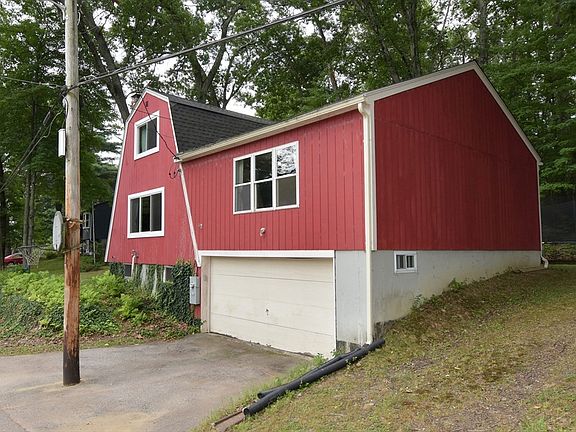 2nd image of 36 Hunter Ave