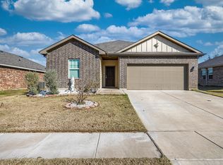 492 Bank Way, Crowley, TX 76036