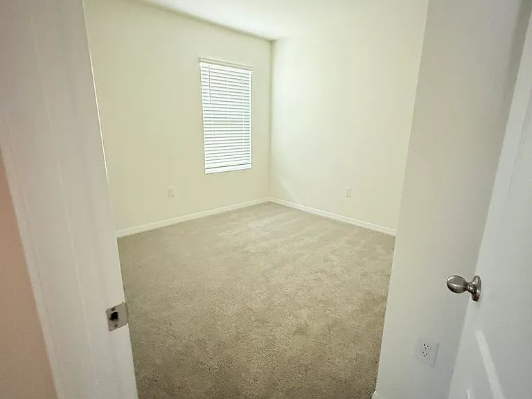 368 Conway Ave — Photo 13