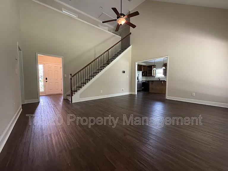 11 Hope St — Photo 10