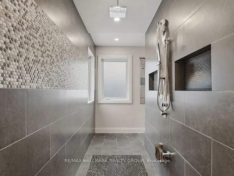 159 Borealis Cres — Photo 34