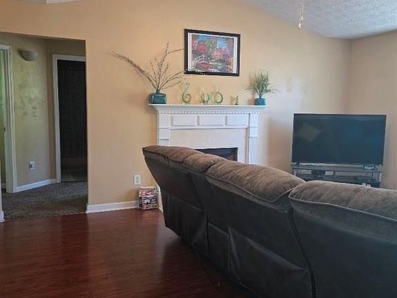 3rd image of 35 Pembroke Pl