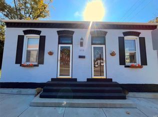 222 W 3rd St, Waterloo, IL 62298