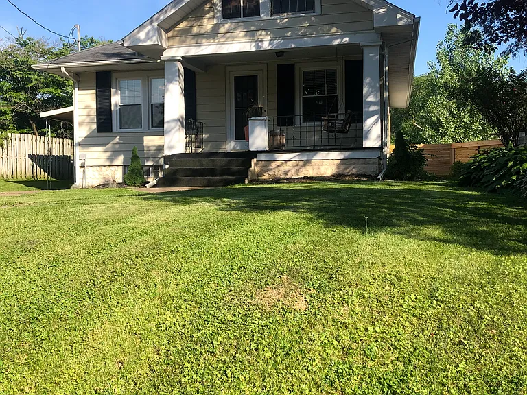 2533 East St — Photo 7