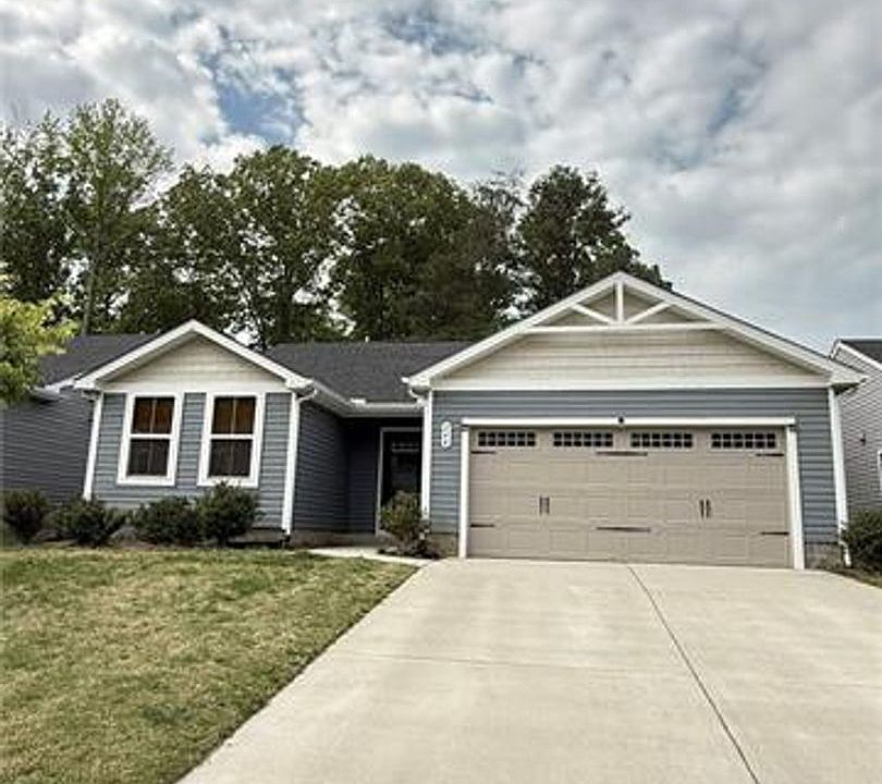 1st image of 244 Mildred Dr