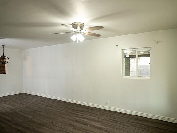 3rd image of 2562 W Avalon Dr