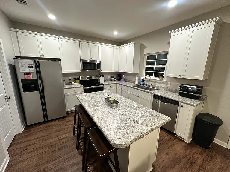 102 Lynn Ct — Photo 14