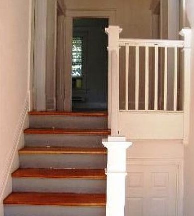 3rd image of 3305 Memorial Ave #B