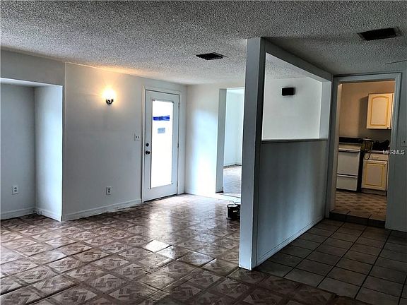 2nd image of 916 Eldridge St