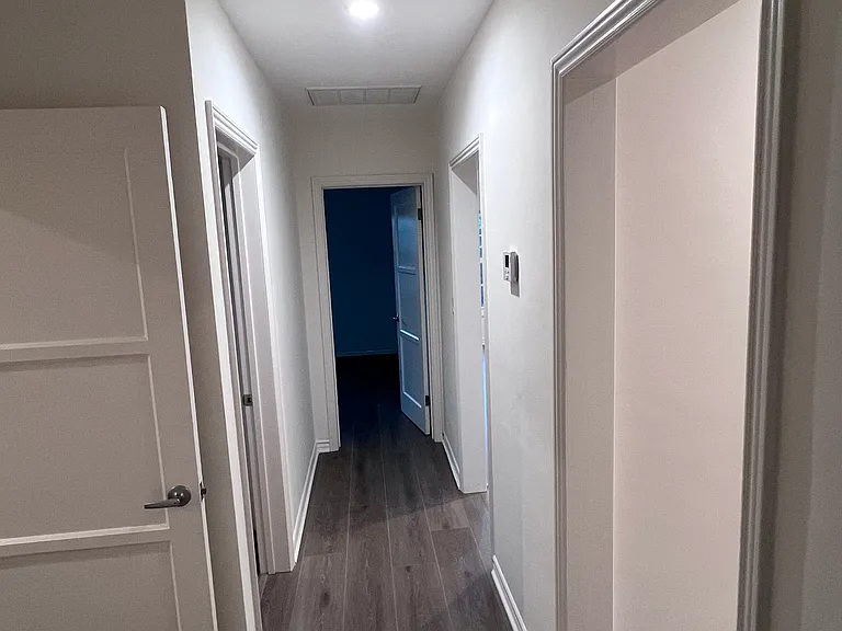 10650 Camarillo St #1 — Photo 9