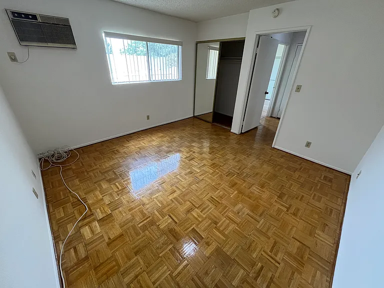 452 W Windsor Rd #2 — Photo 9