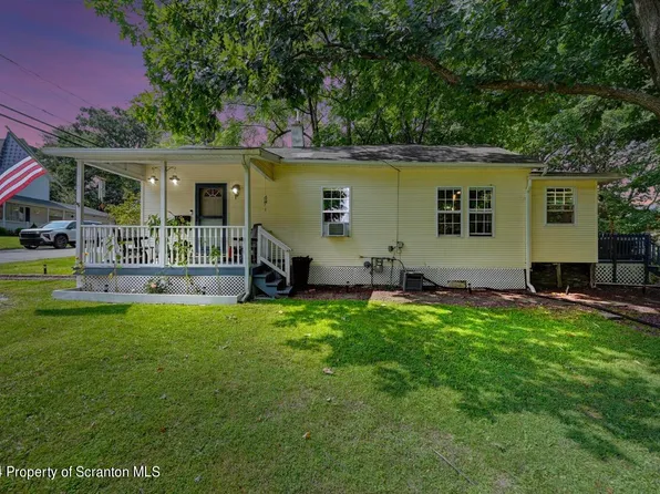 404 Greenwood Ave, Clarks Summit, PA 18411