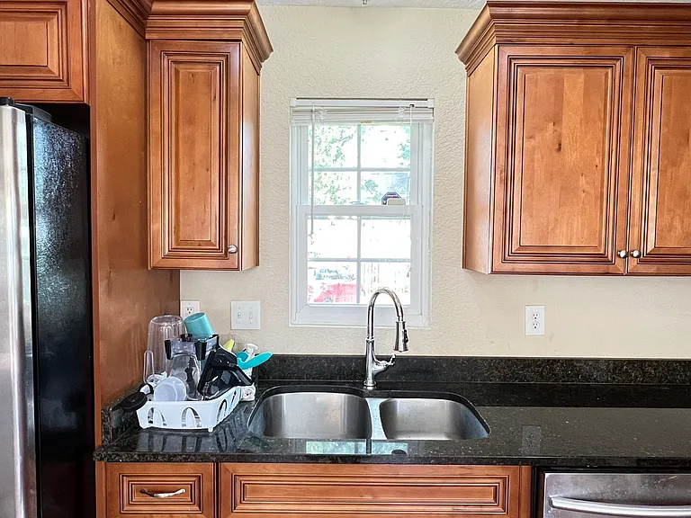 8202 Edwin Dr — Photo 34