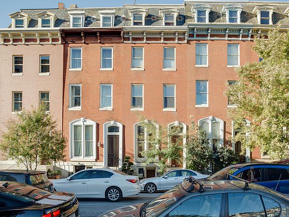 Fantastic historic street with warm neighbors