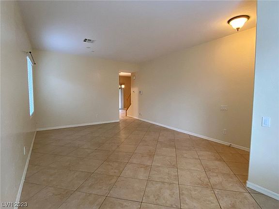 4th image of 1070 Lemongrass Ct