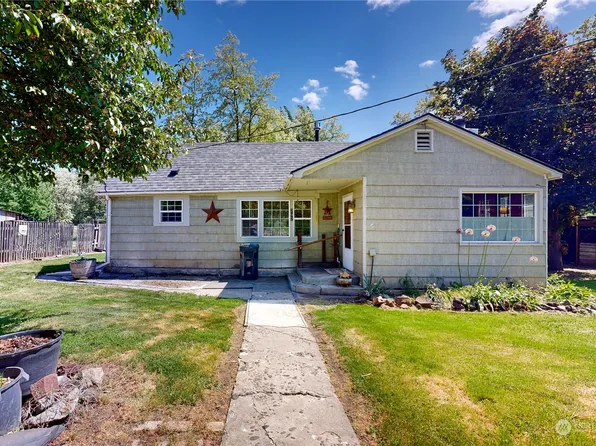 292 First Street, Dixie, WA 99329