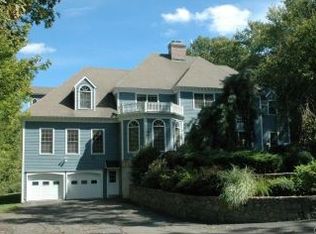 80 Riverford Rd, Brookfield, CT 06804