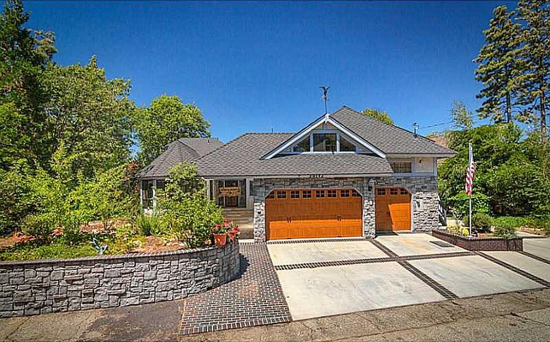 1st image of 28142 Geneva Ln