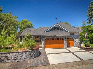 28142 Geneva Ln, Lake Arrowhead, CA 92352