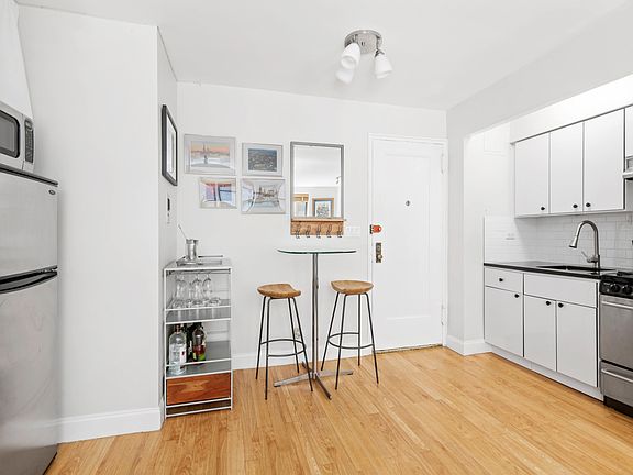 5th image of 50-54 E 8th St #6R