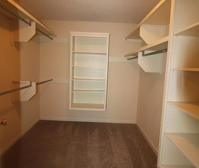 305 Trillium Ln — Photo 18