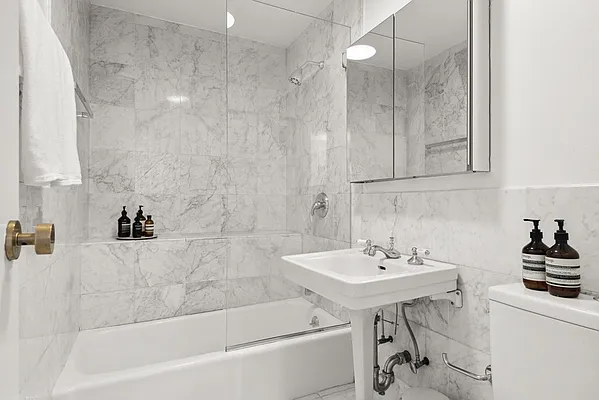 Sold by Corcoran | media 7