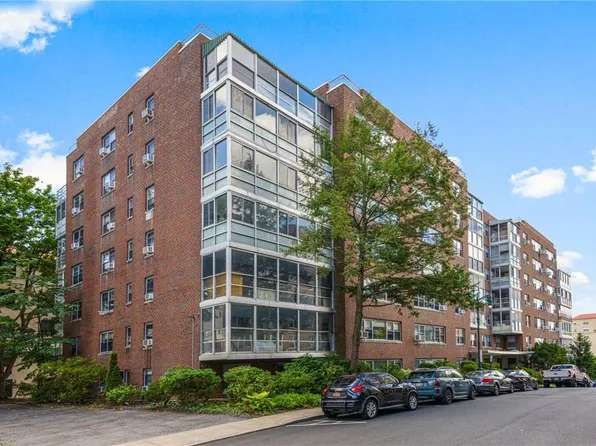 2 Washington Square #5B, Larchmont, NY 10538