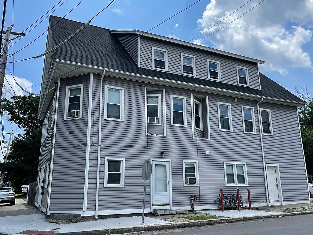 5155 Loring St, Lawrence, MA 01843 Zillow