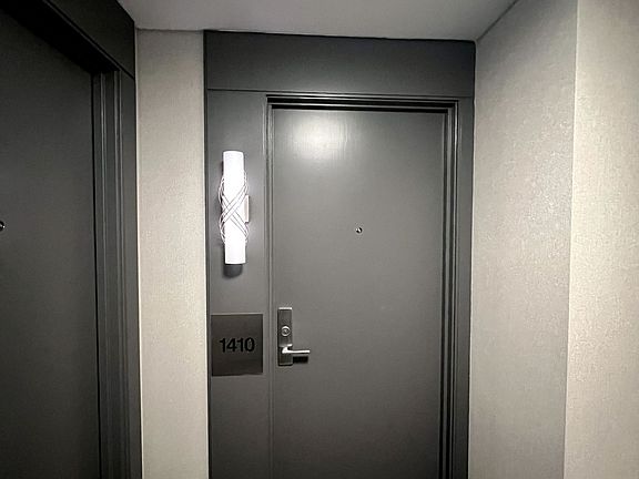 5th image of 90 Absolute Ave #1410