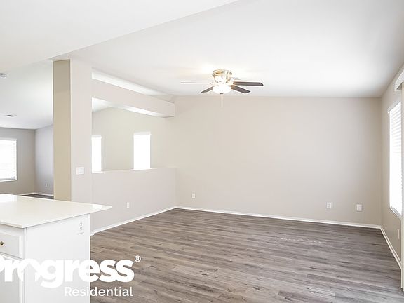 4th image of 3101 Honeysuckle Ave
