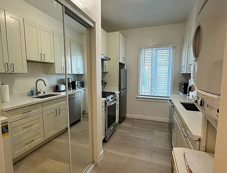 1075 Ofarrell St #10 — Photo 13