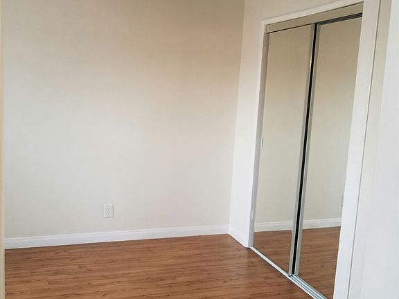 3rd image of 1022 Wilcox Ave APT 12