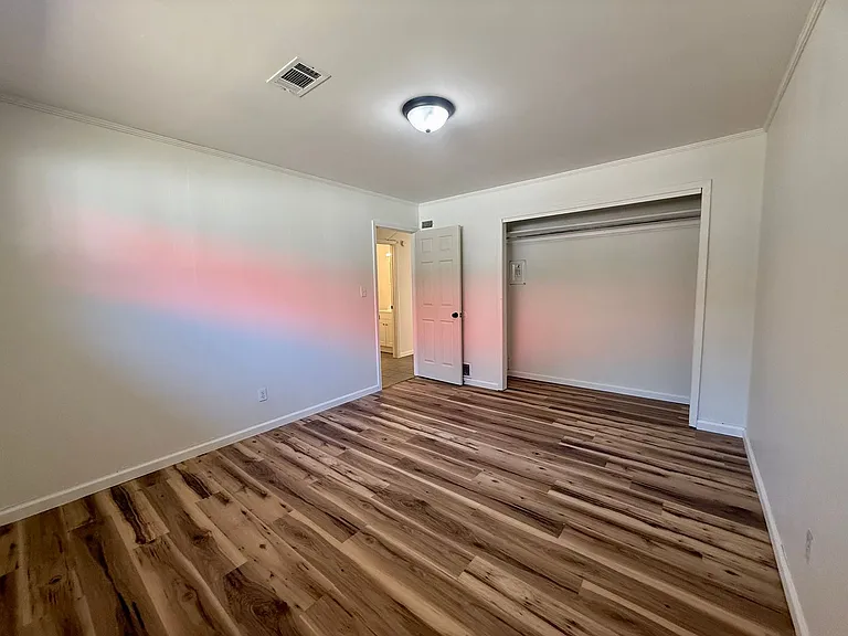 300 Olive St — Photo 12