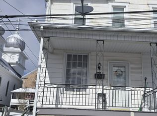 443 W Cherry St, Mount Carmel, PA 17851