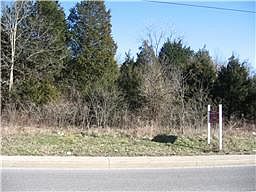 2nd image of 2909 Brick Church Pike
